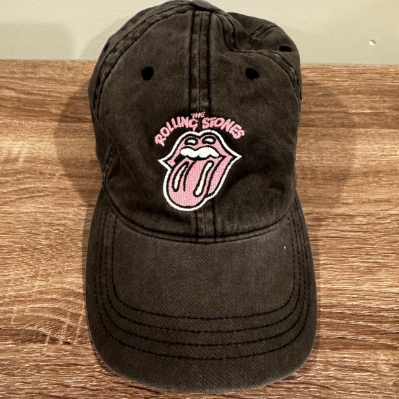 American Eagle The Rolling‎ Stones Black Cap with Pink Embroidery - Picture 1 of 6